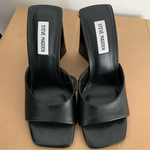 Steve Madden chunky heels - Picture 3 of 5